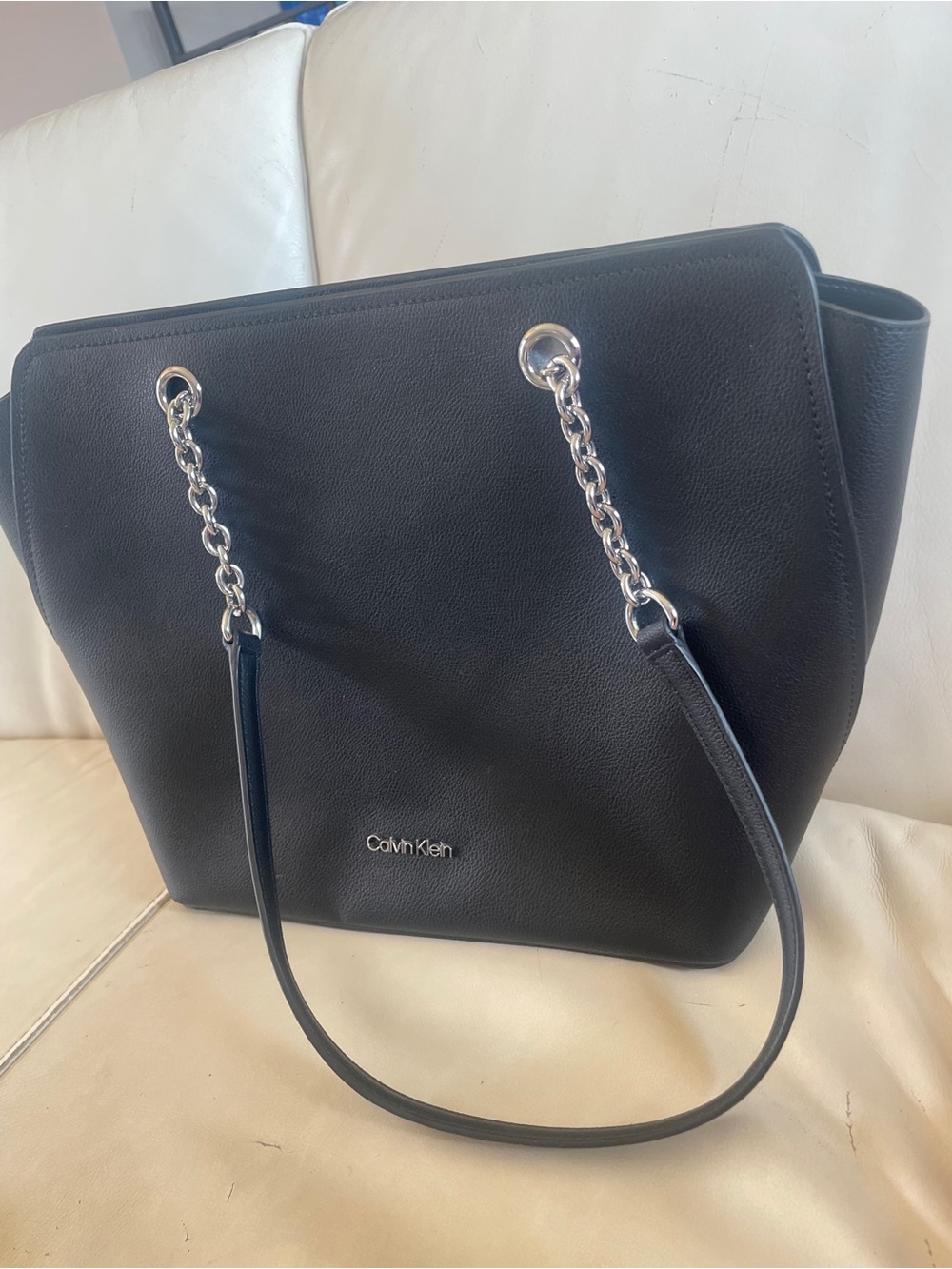 🖤👜Calvin Klein Black Tote with Silver Chain Handles - Large Bag says I GOT THIS!
